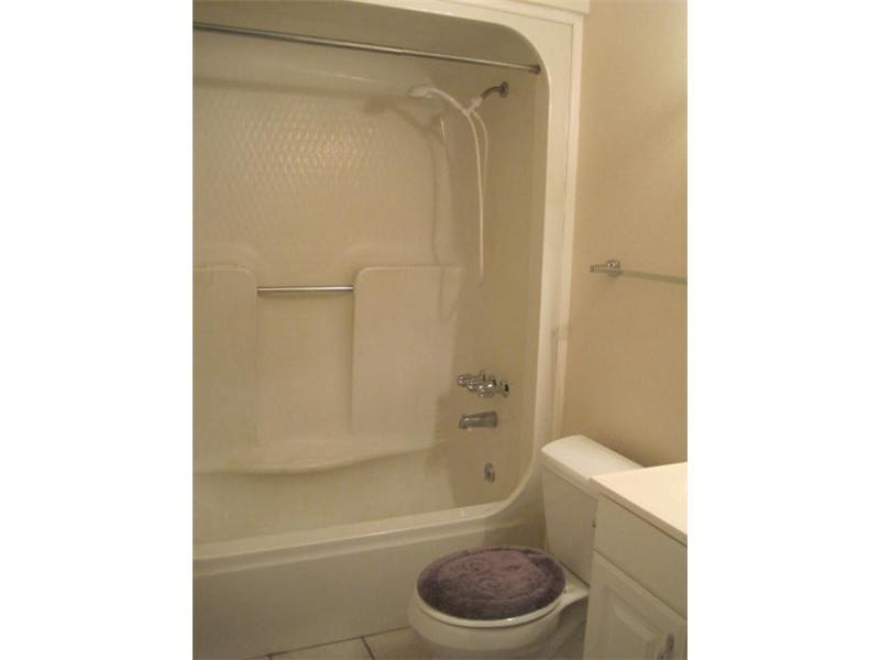 812 Martin Behrman Avenue #I - Photo 5 of 6