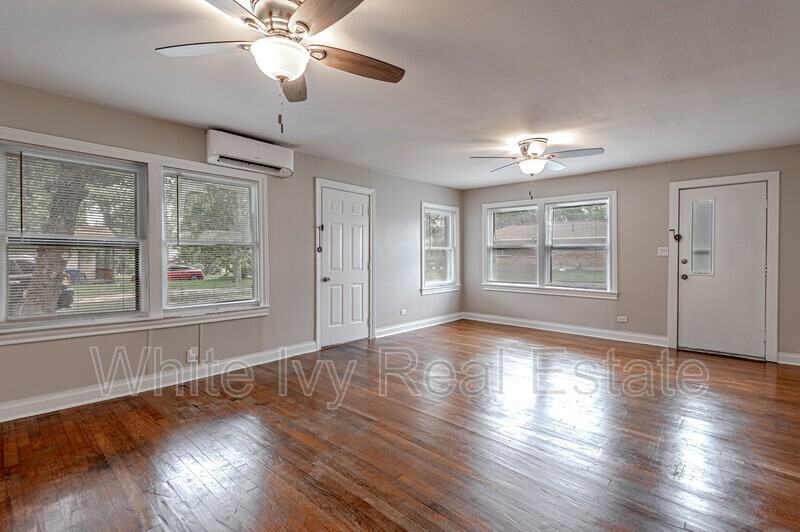 1312 16th St - Photo 3 of 18