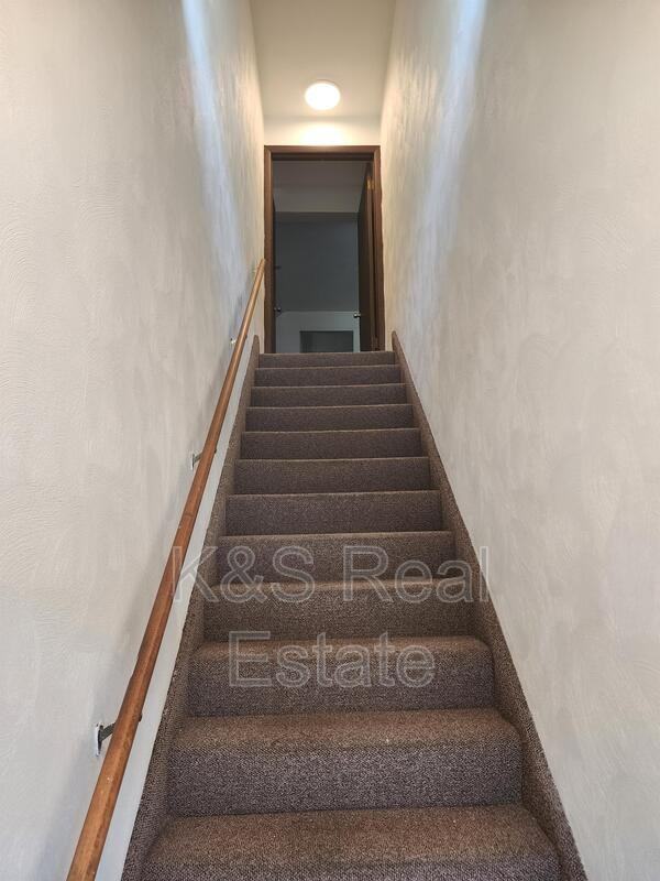 1540 Lincoln Way - Photo 2 of 10