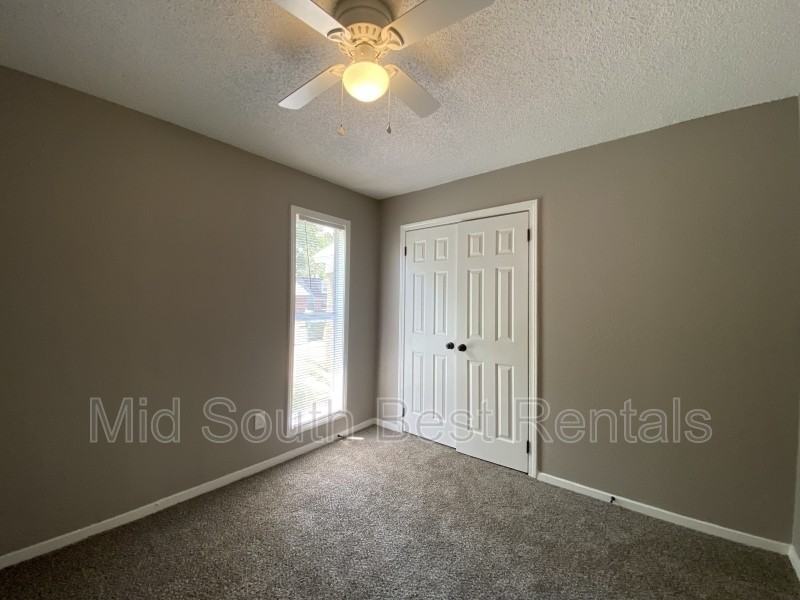 5732 Woodbourne Ct - Photo 4 of 8