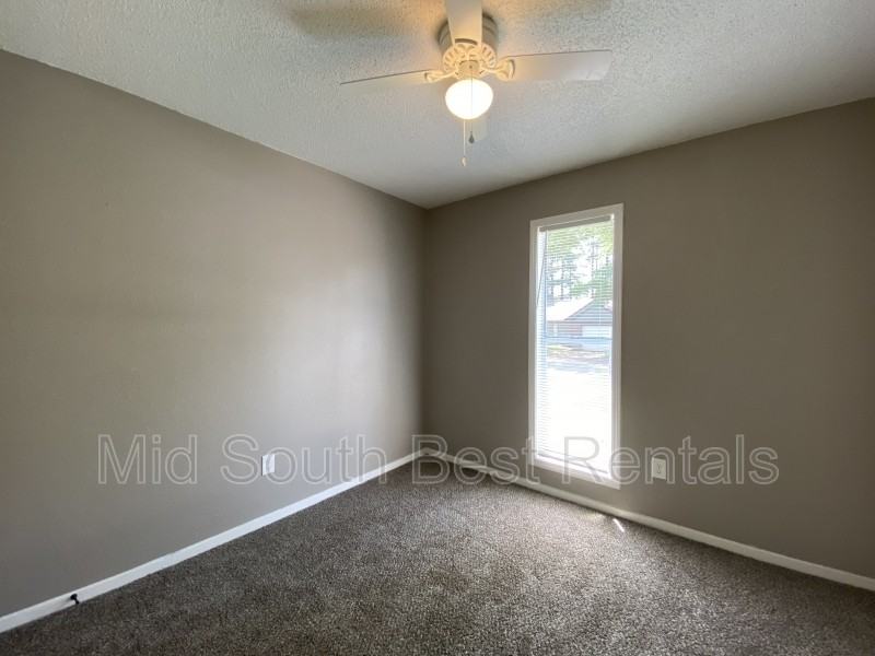 5732 Woodbourne Ct - Photo 5 of 8