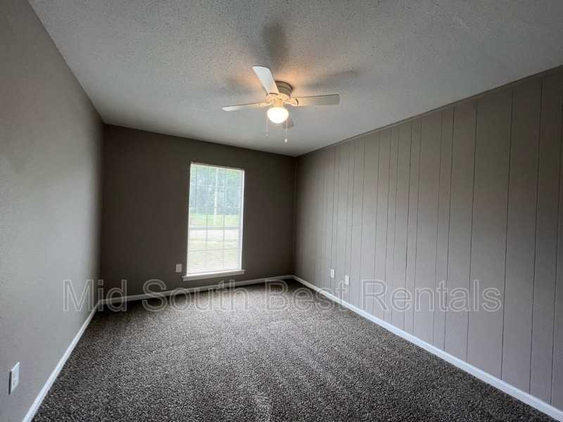 2458 Chattering Ln - Photo 5 of 8