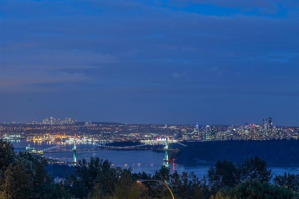 2235 Folkestone Way #21