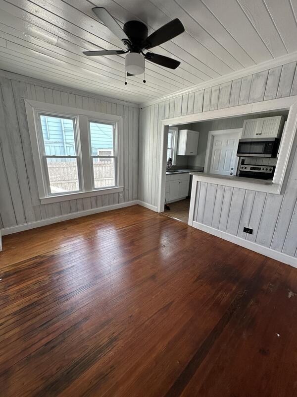 1708 3rd St - Photo 5 of 22