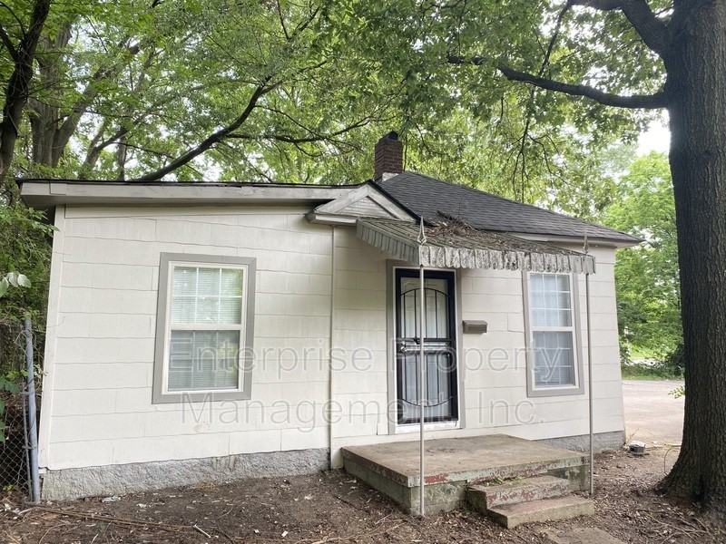 1113 N Parkway - Photo 4 of 19