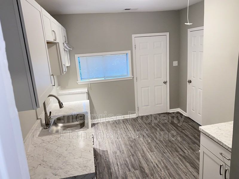 1113 N Parkway - Photo 7 of 19