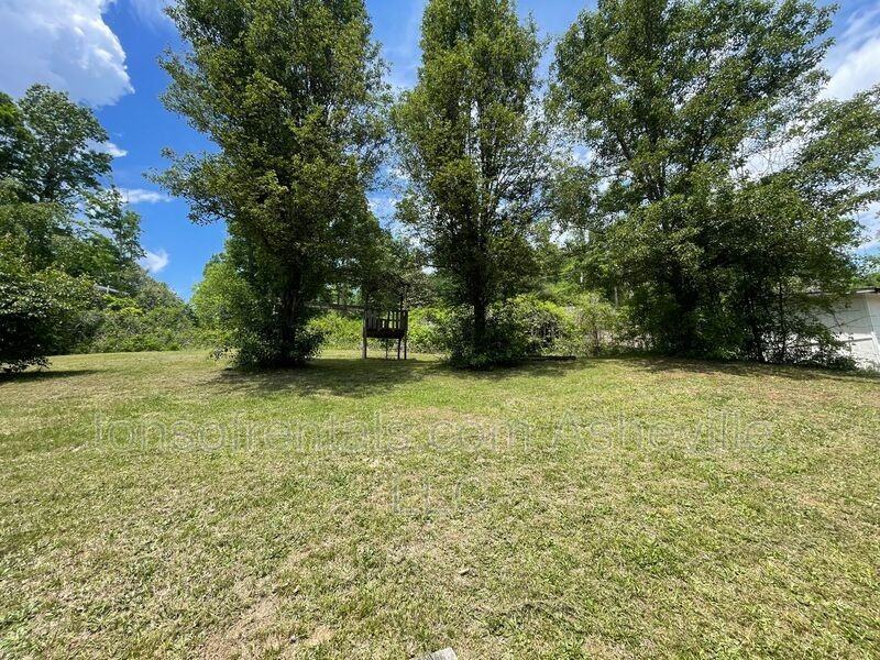 132 Josiah Ln - Photo 3 of 20