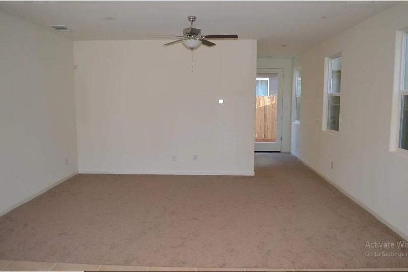 260 Shafer Ave - Photo 6 of 34