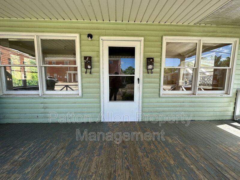 31 Hildebrand St #A - Photo 2 of 16