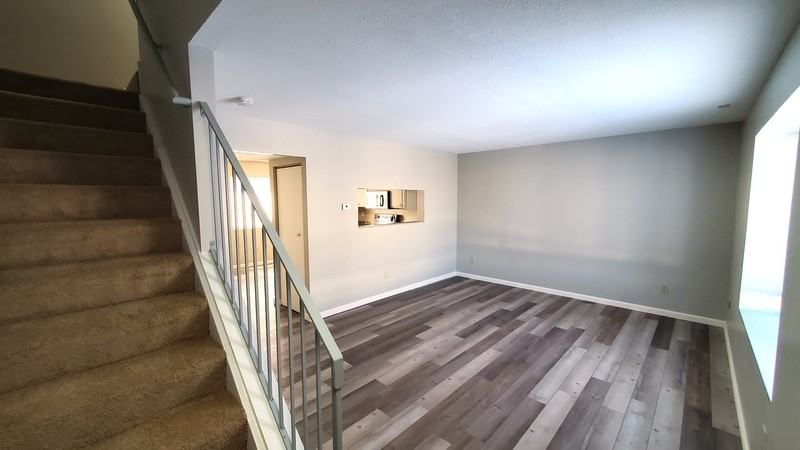 420 N 18th Ave - Photo 3 of 24