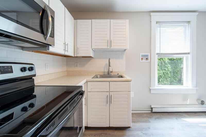2433 Broadway - Photo 3 of 32