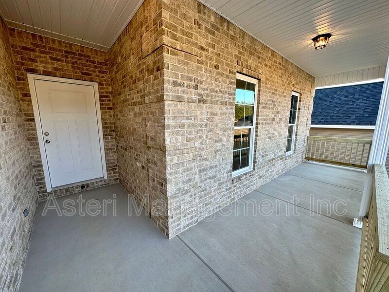 107 Lasso Dr - Photo 2 of 24