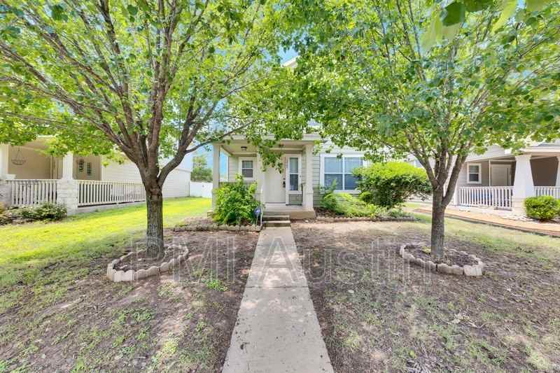 1507 Davis Mountain Loop - Photo 2 of 24