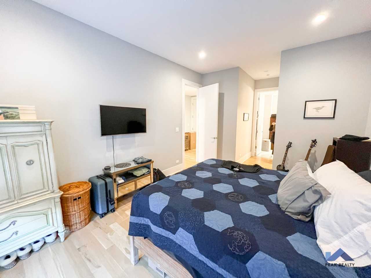 OA Lux - Photo 2 of 32