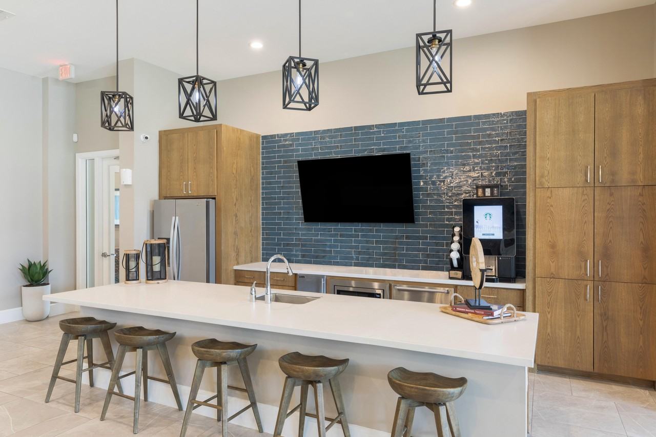 Hawthorne at Blanco Riverwalk - Photo 7 of 45