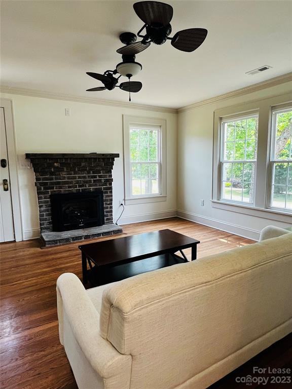 162 Birtwick Rd #1 - Photo 3 of 20