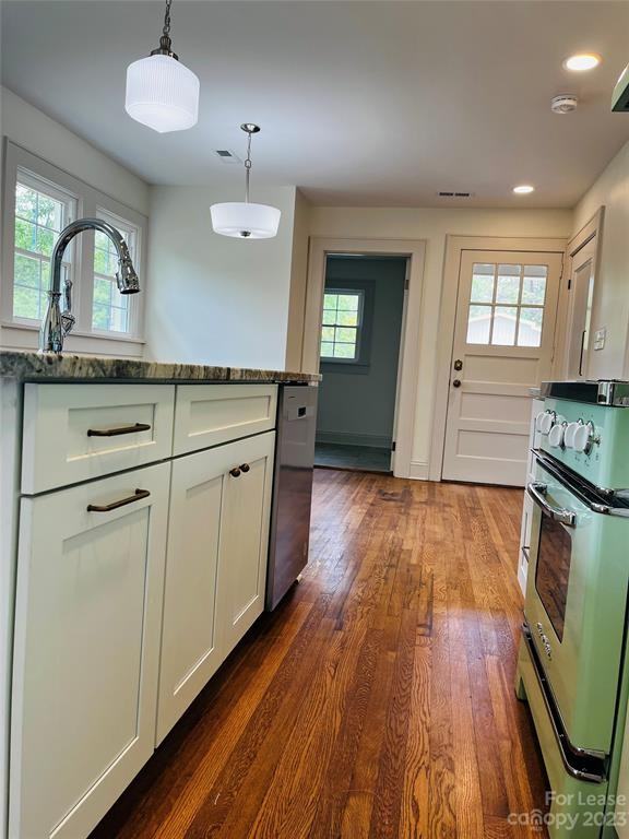 162 Birtwick Rd #1 - Photo 6 of 20