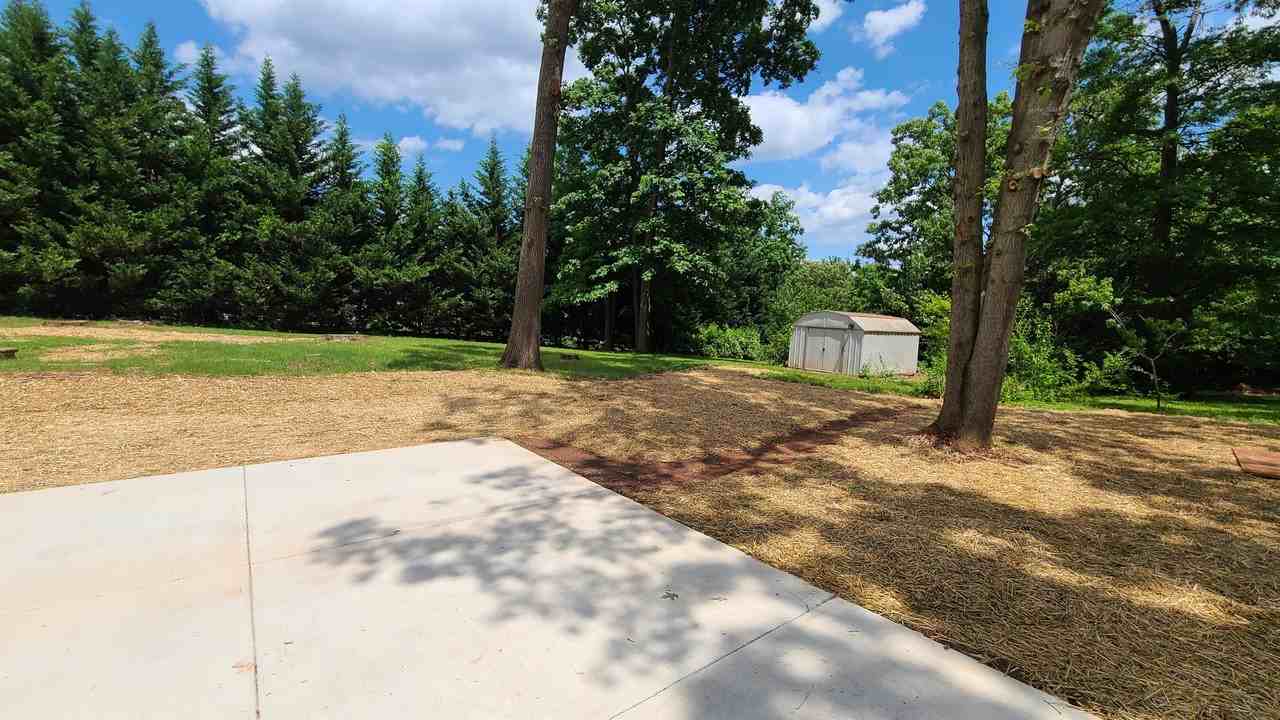 7 Cedar Dr #1 - Photo 5 of 11