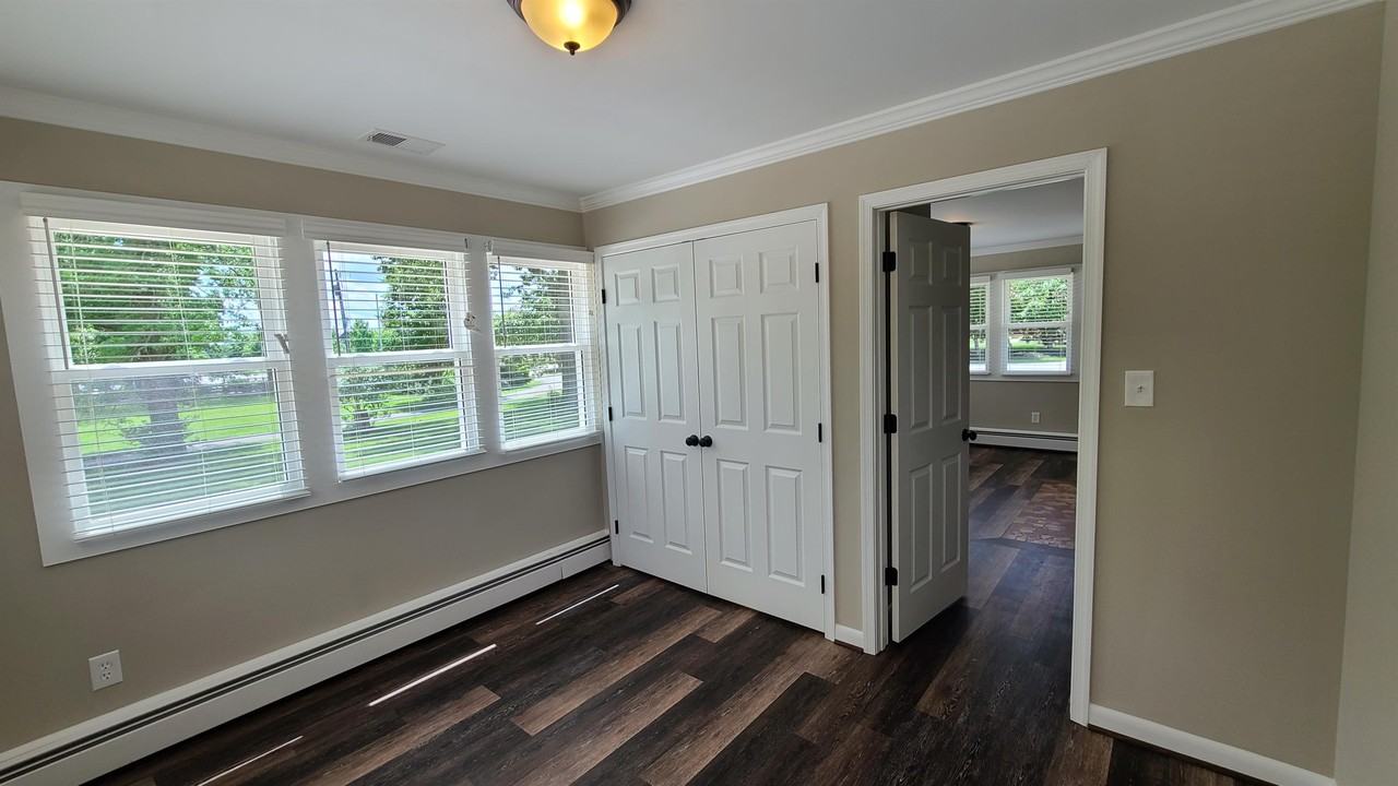 7 Cedar Dr #1 - Photo 7 of 11