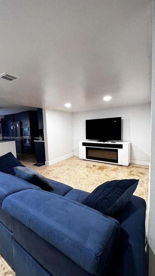 1002 Ne 24th Ave #188 - Photo 3 of 8