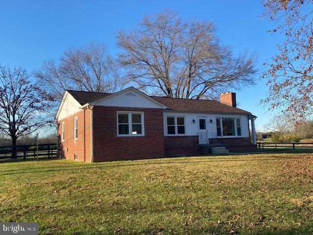 17 Summerville Rd - Photo 3 of 39