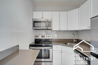 817 W Lakeside Pl #206 - Photo 1 of 1
