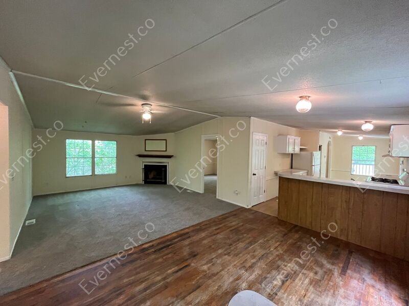 10527 Collins Rd - Photo 3 of 18
