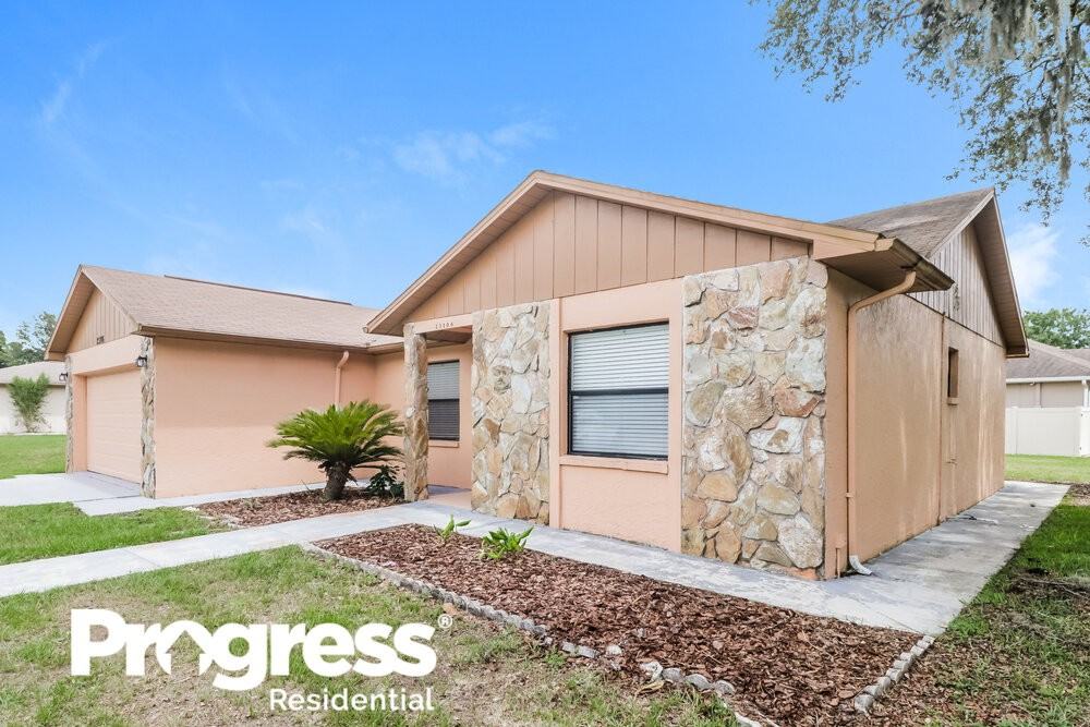 23106 Mayfair Rd - Photo 3 of 16