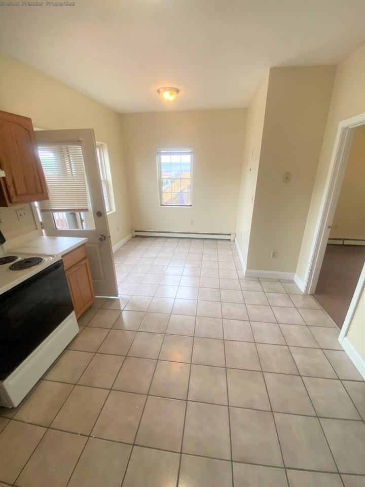 Commercial St #2 - Photo 5 of 11