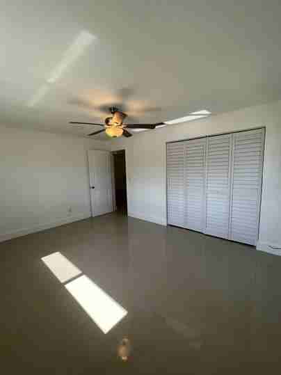 5204 Coronado Parkway - Photo 2 of 26