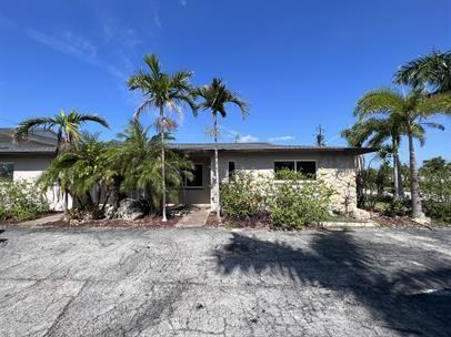 5204 Coronado Parkway - Photo 3 of 26