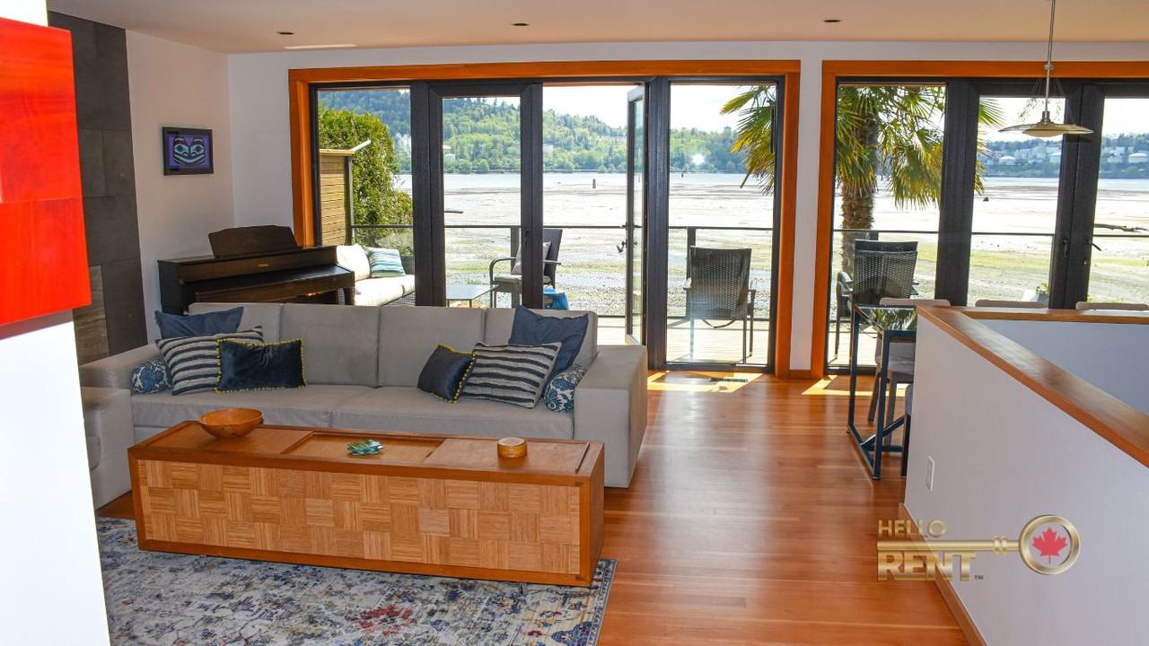 2801 Dollarton Highway - Photo 3 of 31