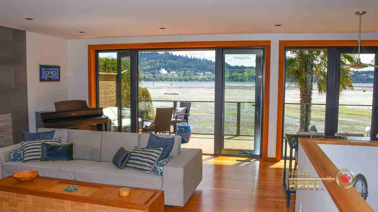 2801 Dollarton Highway - Photo 2 of 31