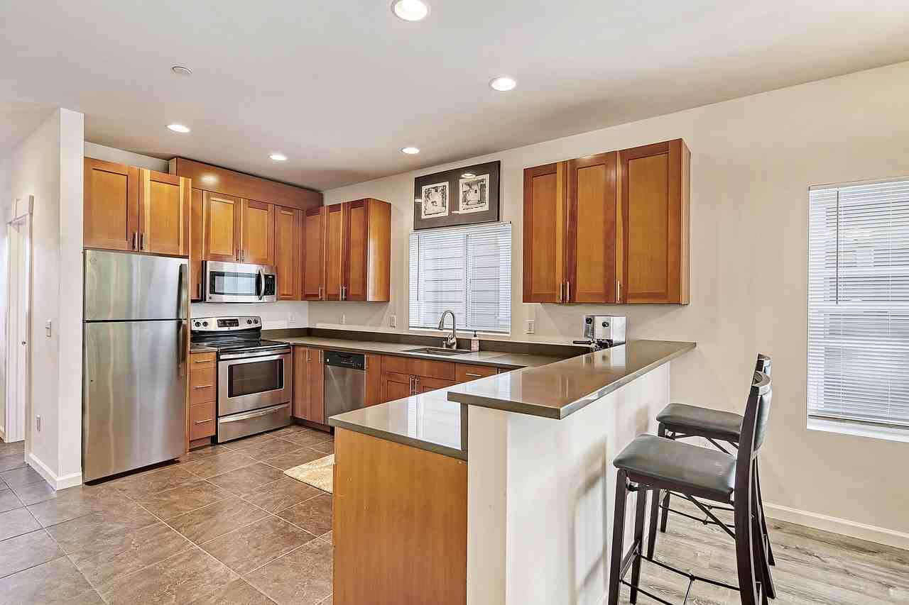 5428 Delridge Way SW, Unit F - Photo 2 of 22