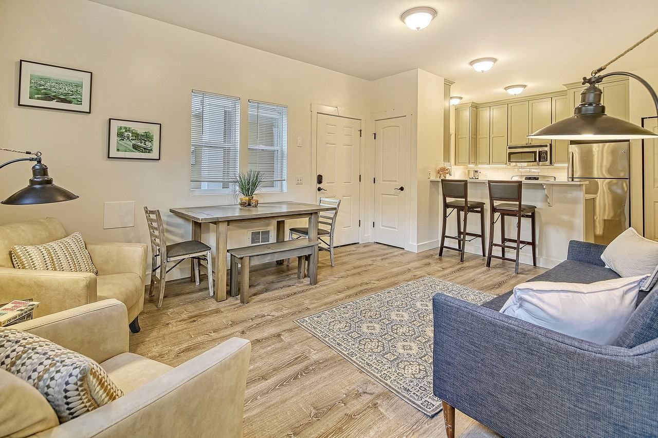 5420 Delridge Way Southwest, #C - Photo 5 of 17