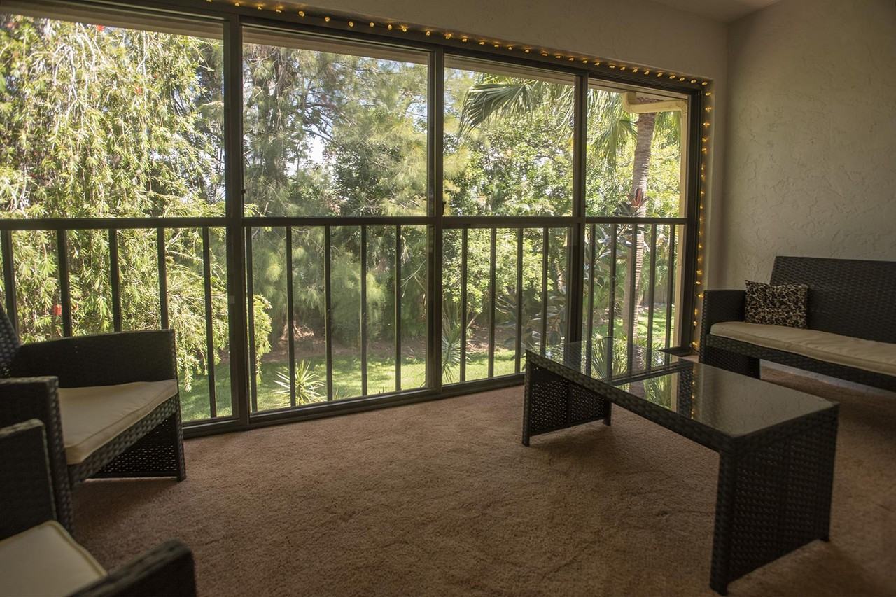 4413 Spicewood Dr #F - Photo 3 of 27