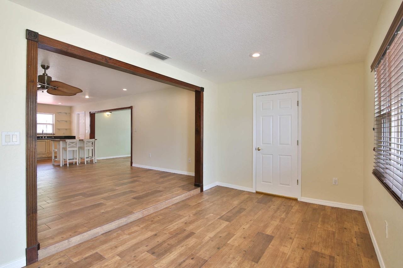 2707 Sydelle St #NA - Photo 2 of 27