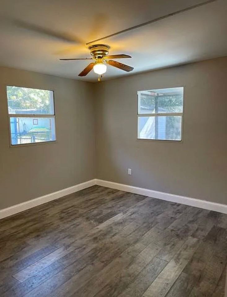 5520 Oceanic Rd #NA - Photo 2 of 16