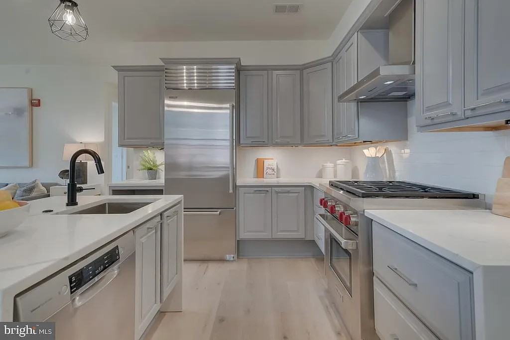 1825 13th St Nw #1 - Photo 2 of 21