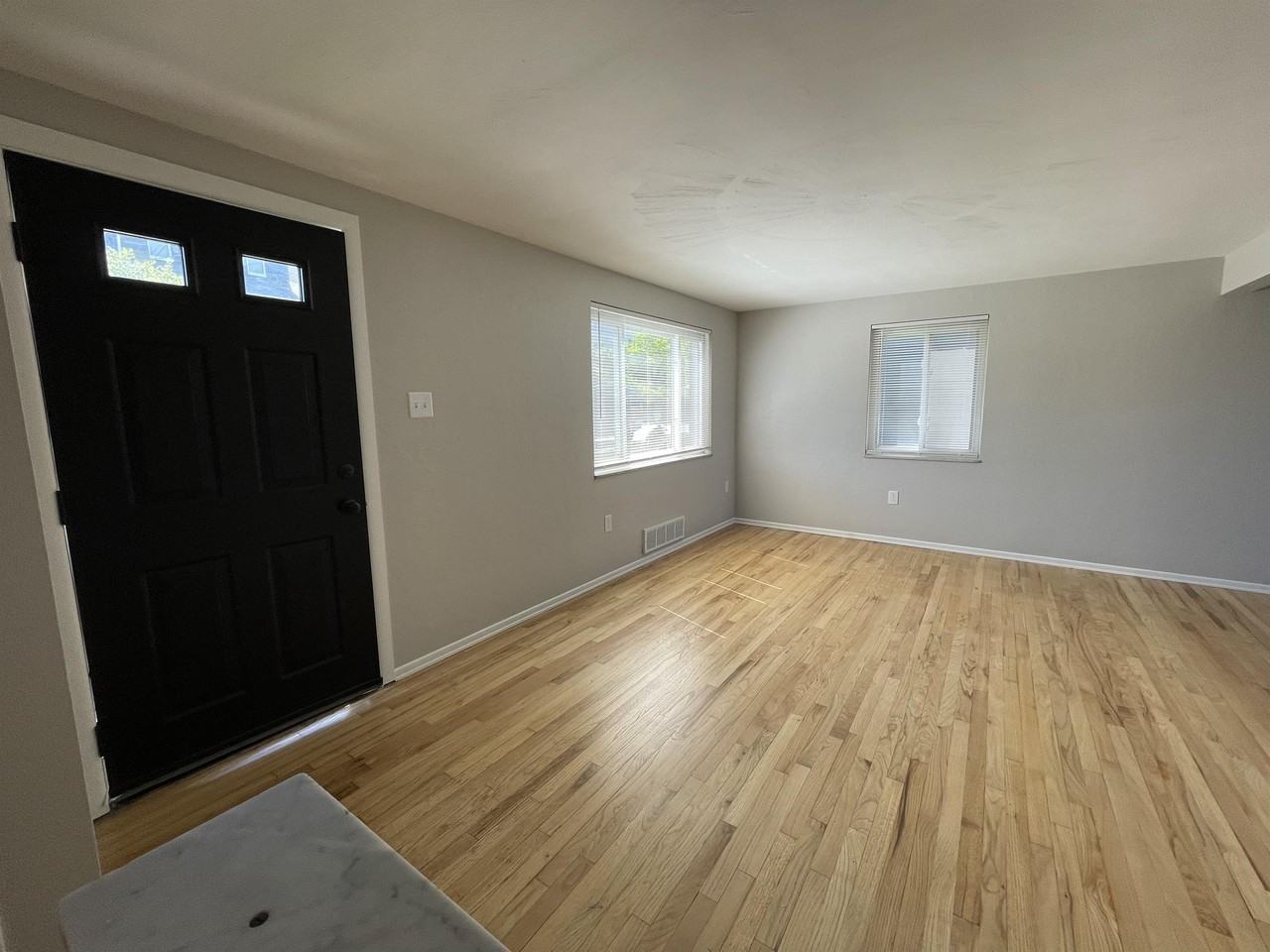 304 Oneida Street #1 - Photo 4 of 16