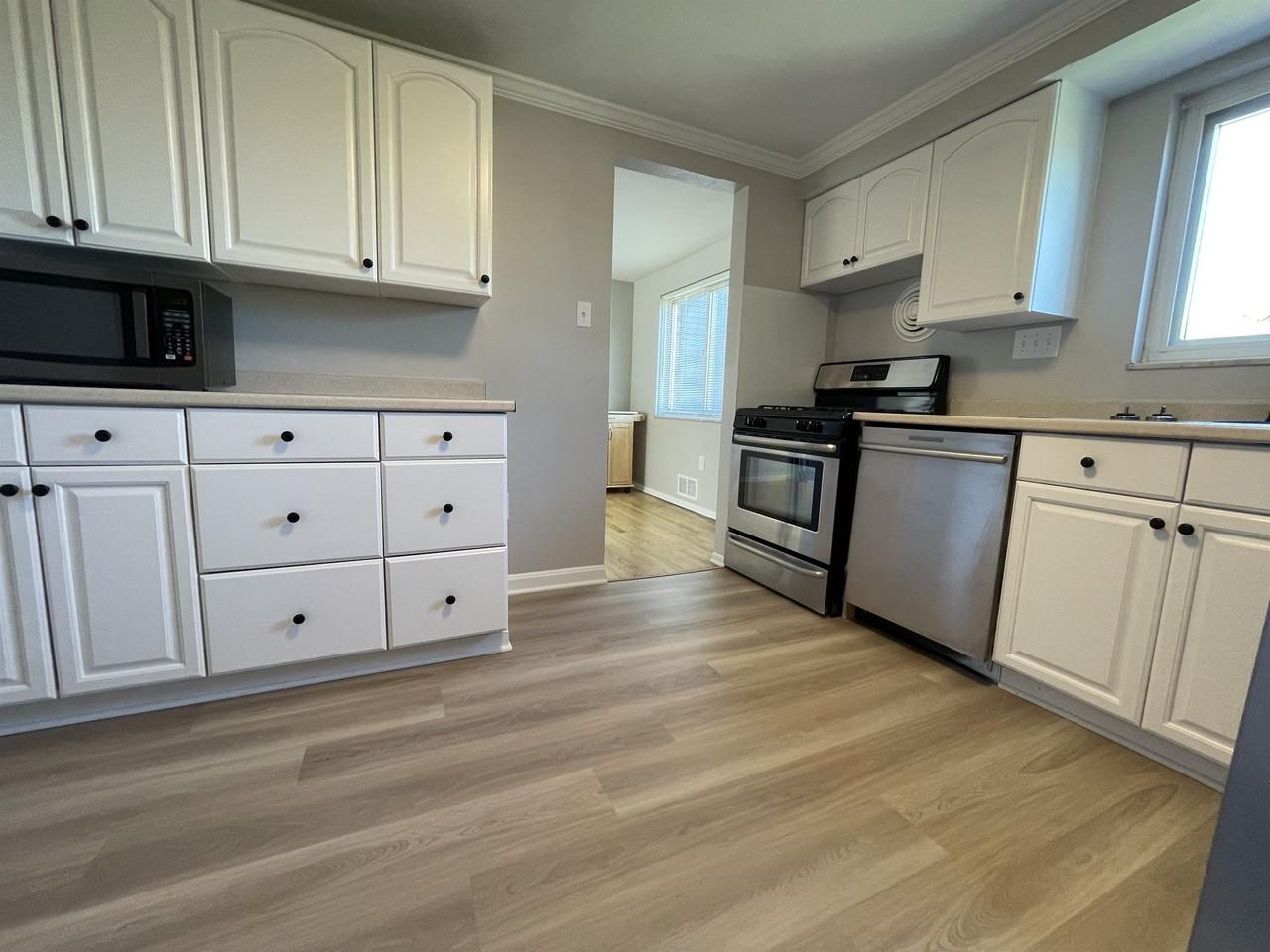 304 Oneida Street #1 - Photo 5 of 16