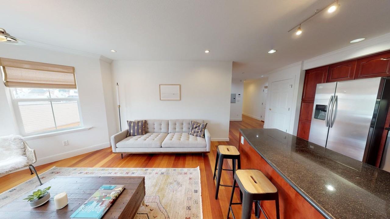 Lovely Sunset District flat with outdoor lounge - Photo 2 of 14