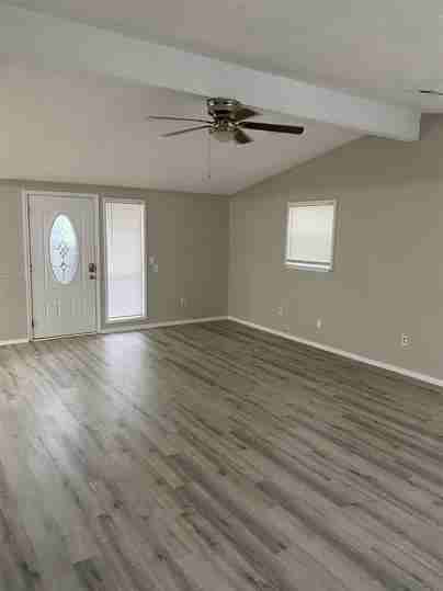 301 N Industrial Ave - Photo 3 of 12