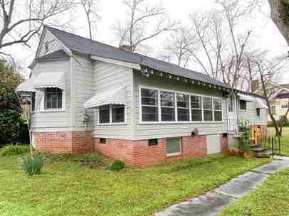 296 Benson St - Photo 2 of 26