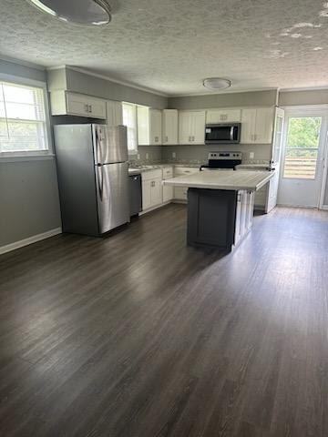 118 Dudley Ln - Photo 3 of 26