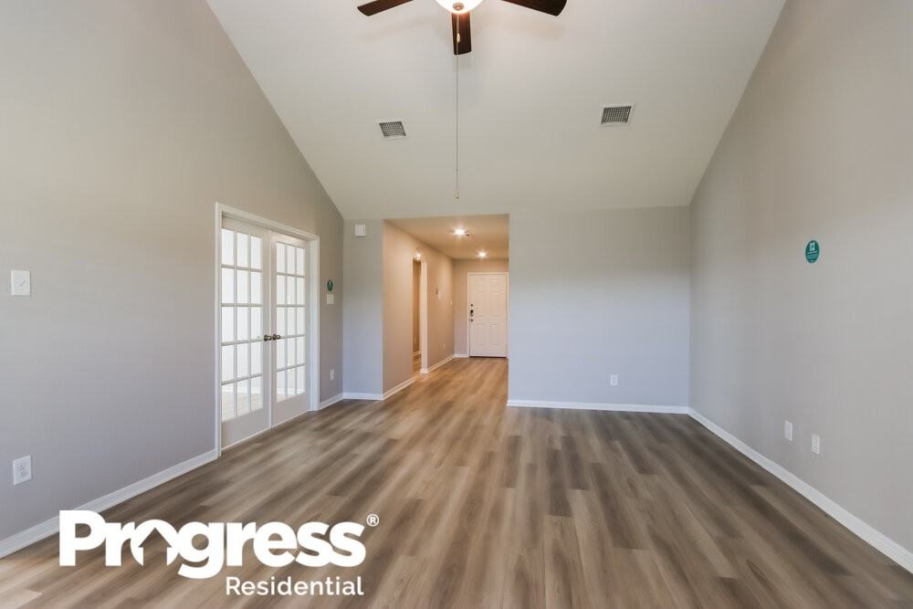 25357 Cypress Bend Dr - Photo 3 of 21
