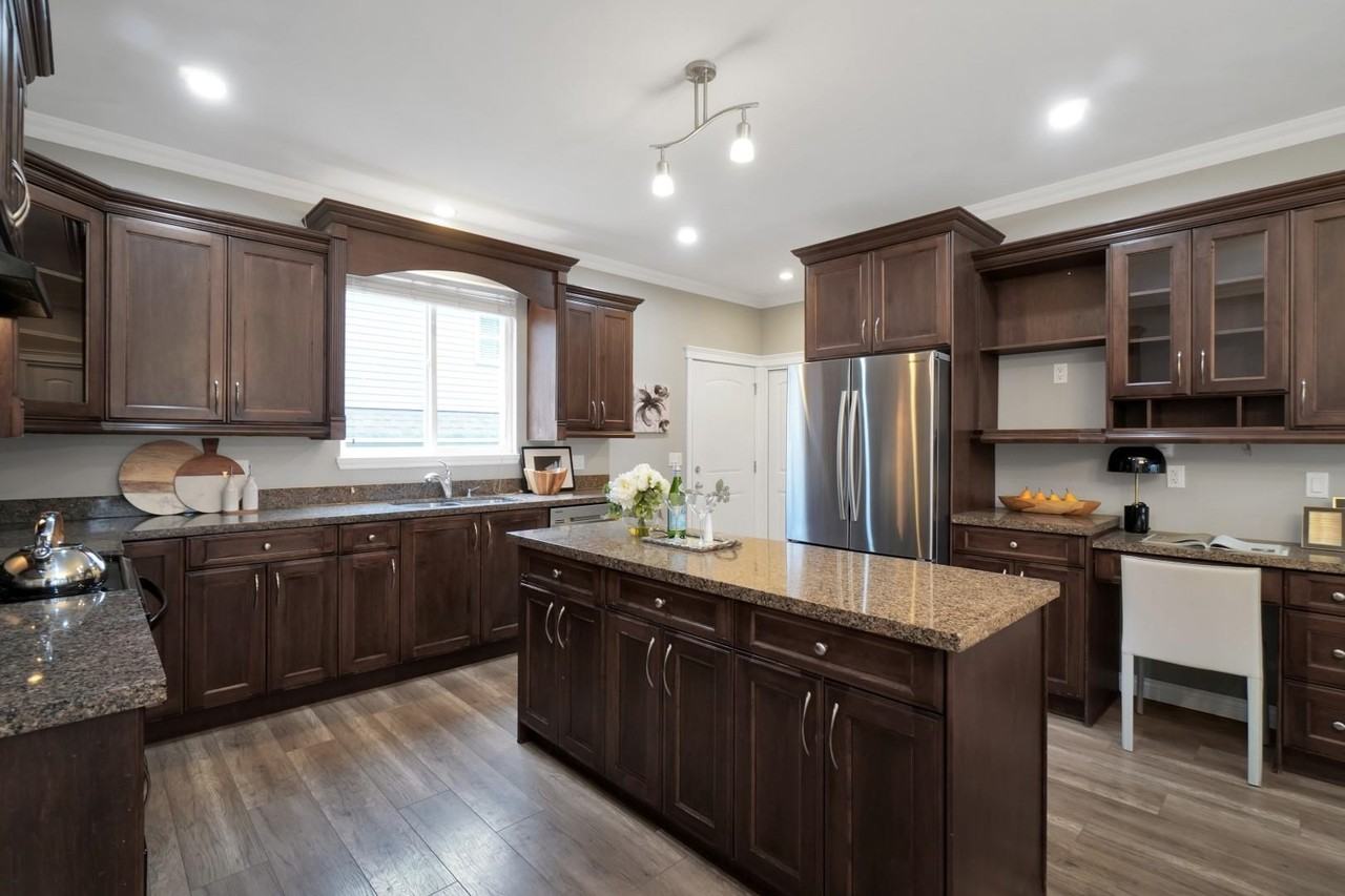 193 St 66 Ave #main - Photo 7 of 15