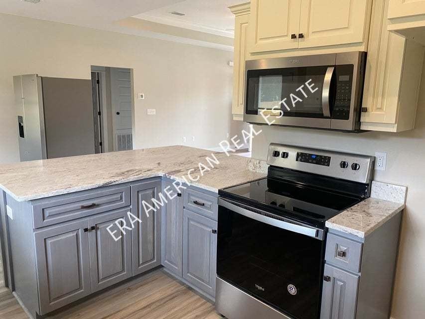 8195 Shooter Ln - Photo 3 of 16