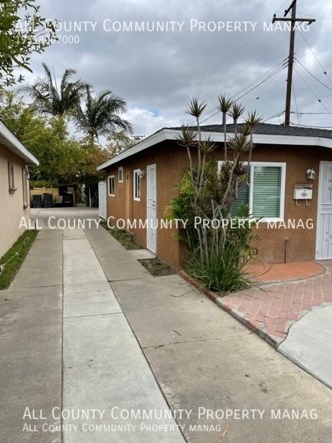 2409 Edna Dr - Photo 3 of 36