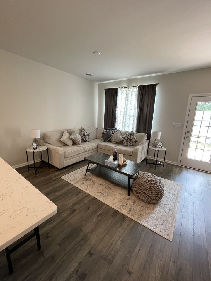 913 Still Waters Ln #NA - Photo 2 of 14